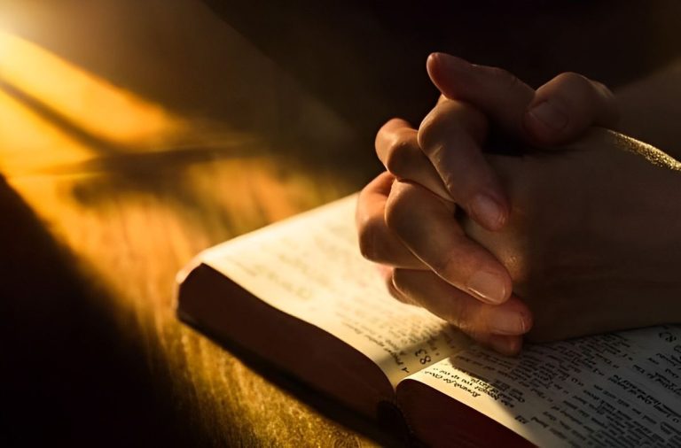 Acércate a Dios en oración